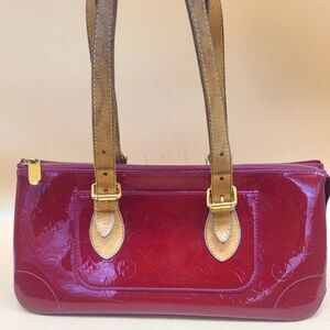 Authentic Louis Vuitton Vernis Shoulder Bag